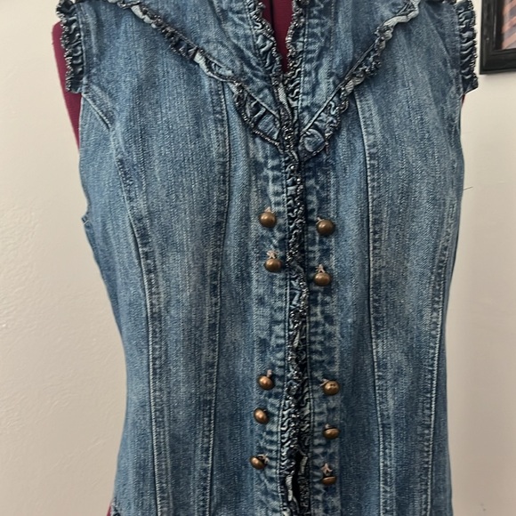 Ruffle Jean vest, Victorian style, clasp front, Jean vest, sale, vest - Picture 4 of 14